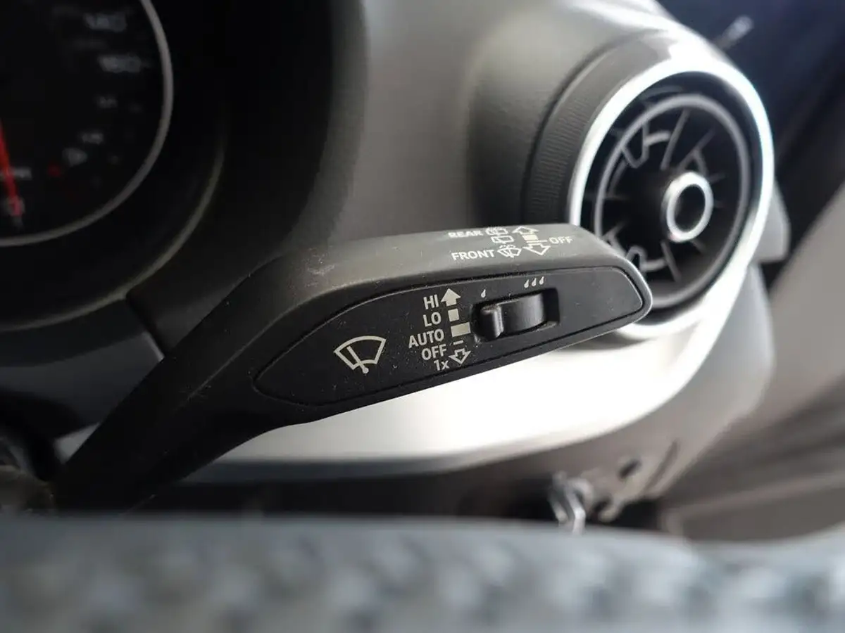 2017-audi-q2-10-tfsi-sport-big-23