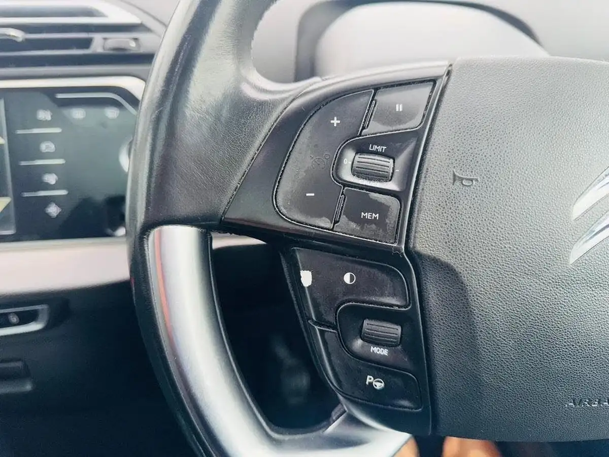 2014-citroen-grand-c4-picasso-16e-hdi-exclusive-big-16
