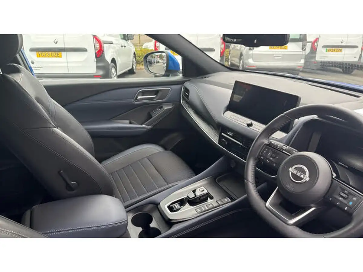 2023-nissan-qashqai-15-tekna-big-13