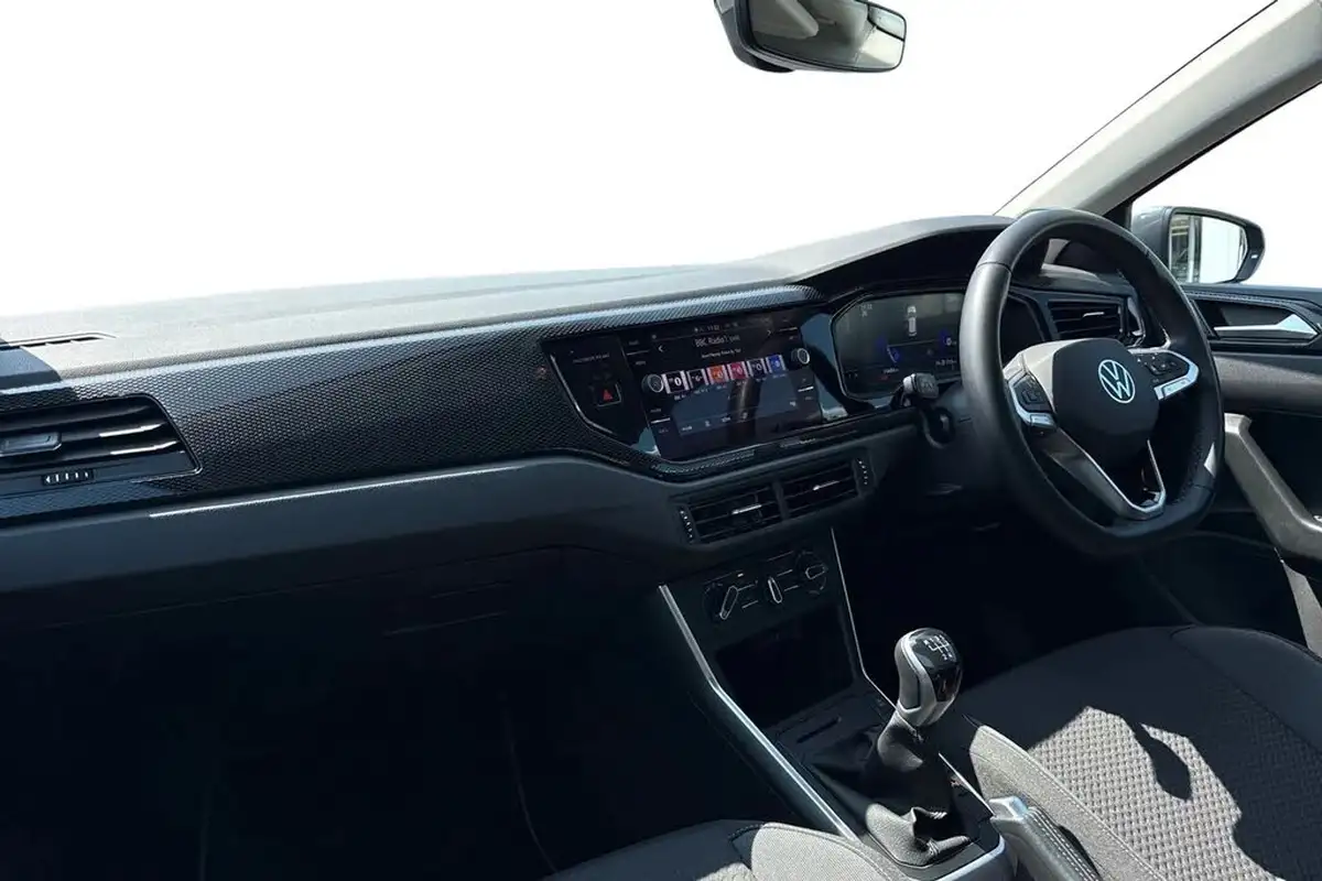 2023-volkswagen-polo-10-tsi-life-big-14