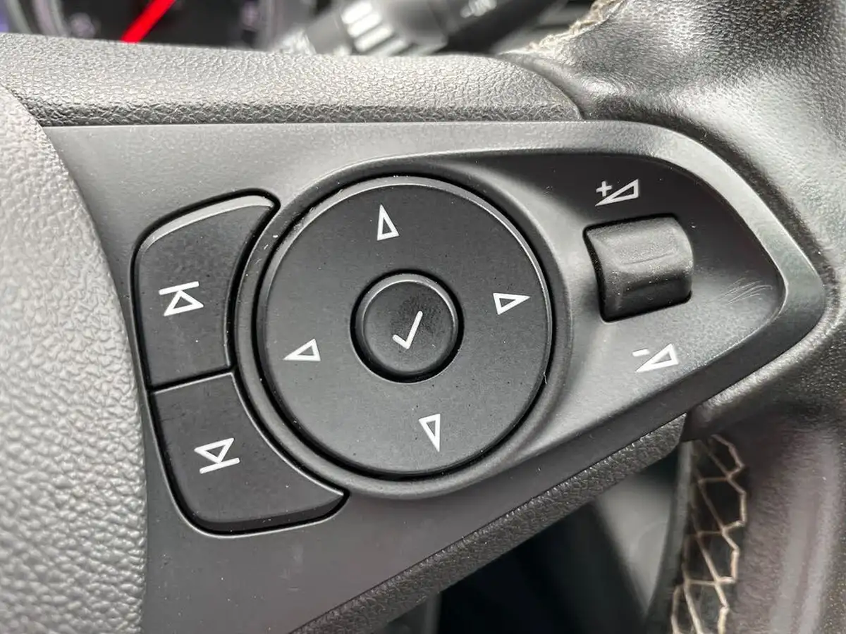 2018-vauxhall-astra-14i-16v-turbo-sri-nav-150ps-hatchback-big-16
