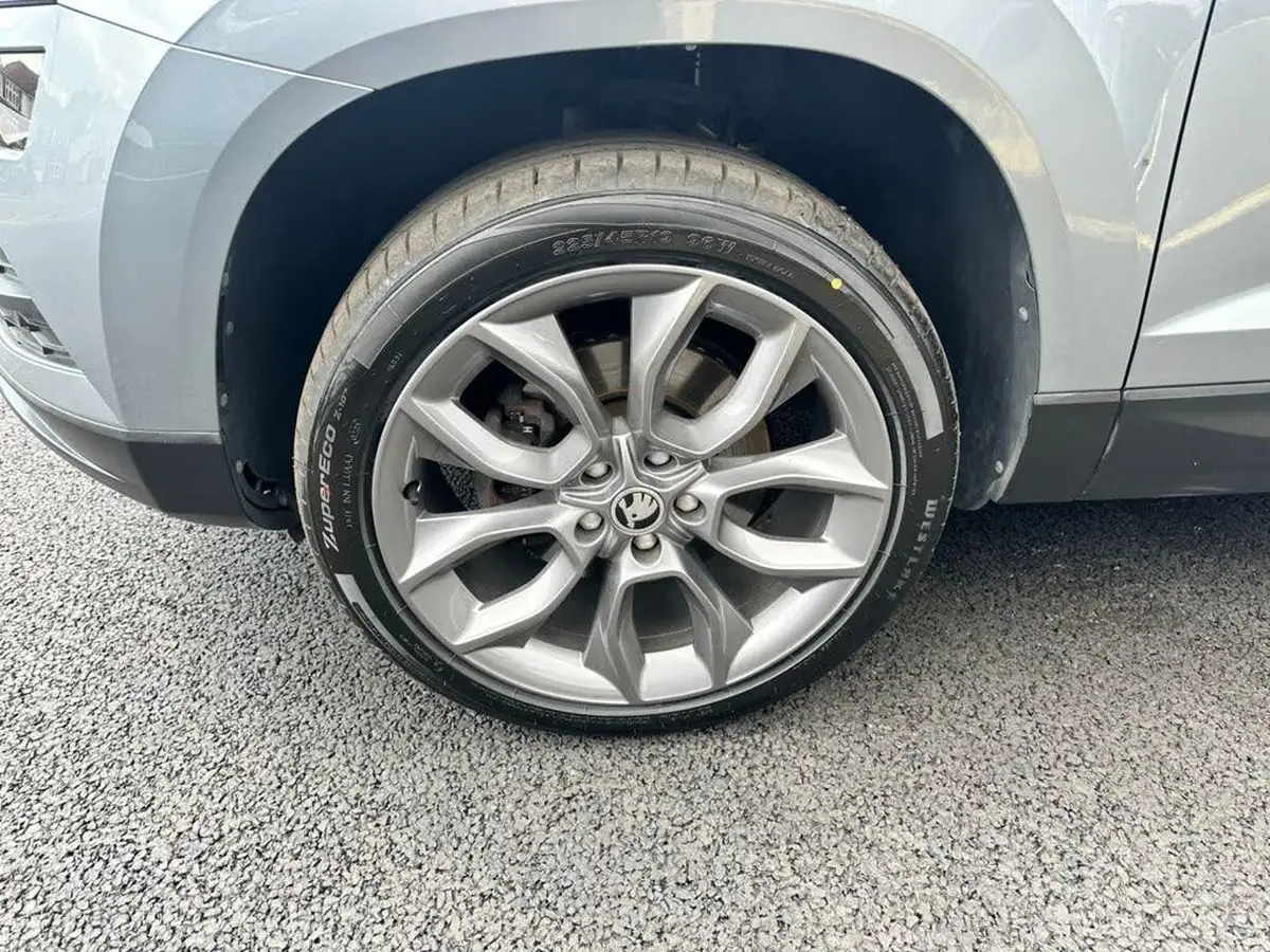 2020-skoda-karoq-15-tsi-se-l-dsg-big-10