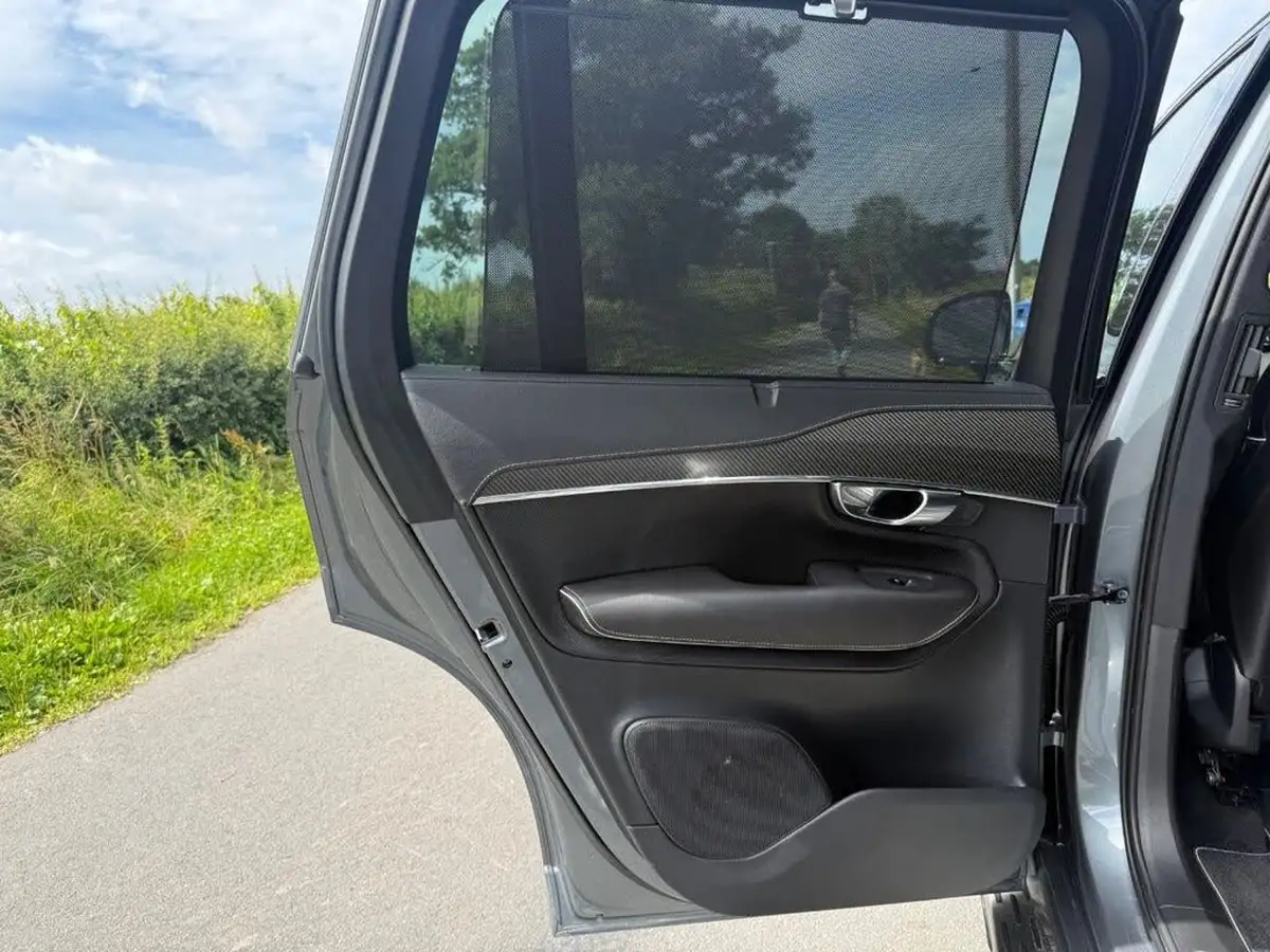 2020-volvo-xc90-20-t8-r-design-twin-engine-big-43