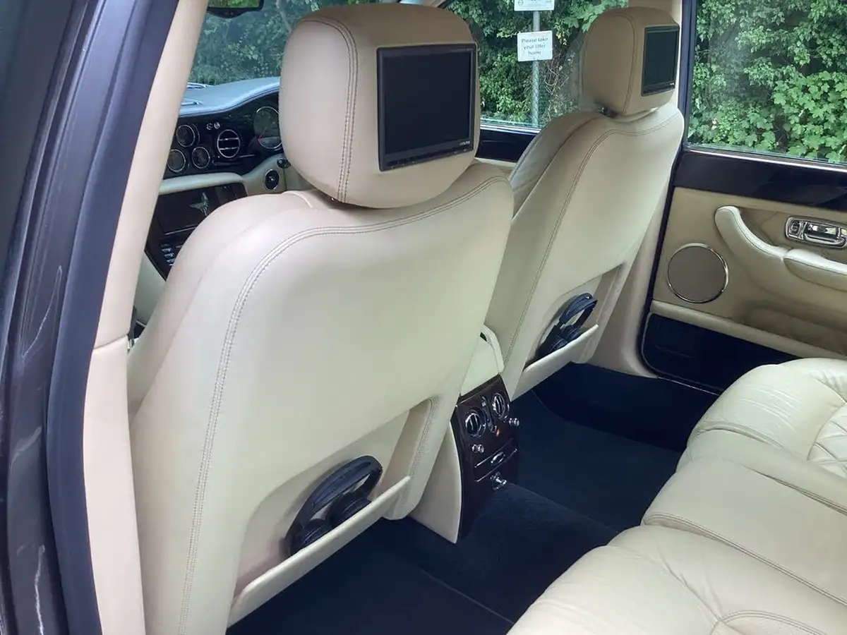 2003-bentley-arnage-68-t-big-17