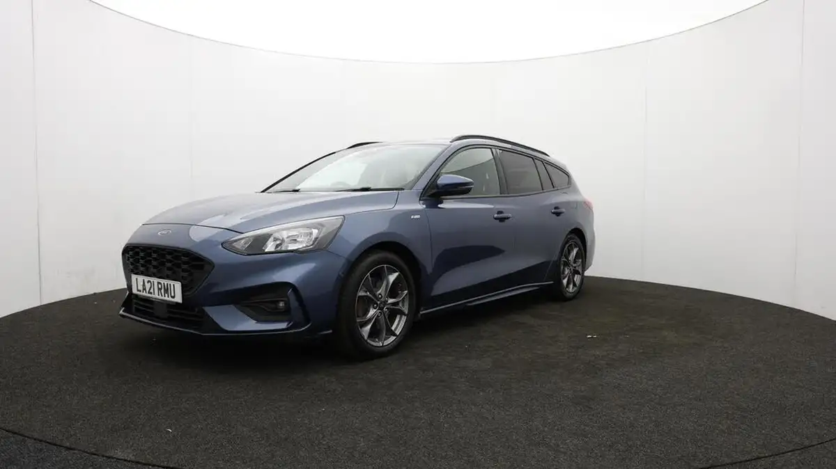 2021-ford-focus-15-st-line-estate-big-61