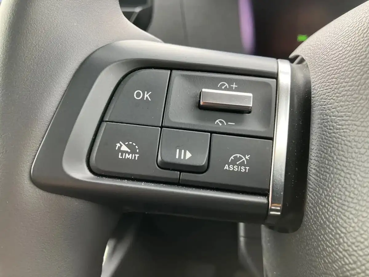 2023-citroen-c4-12-puretech-c-series-edition-big-18