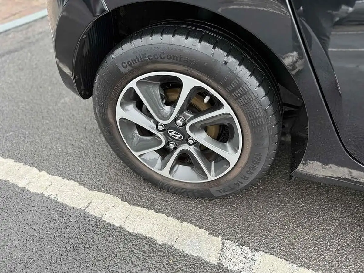 2018-hyundai-i10-10-go-se-66ps-big-9