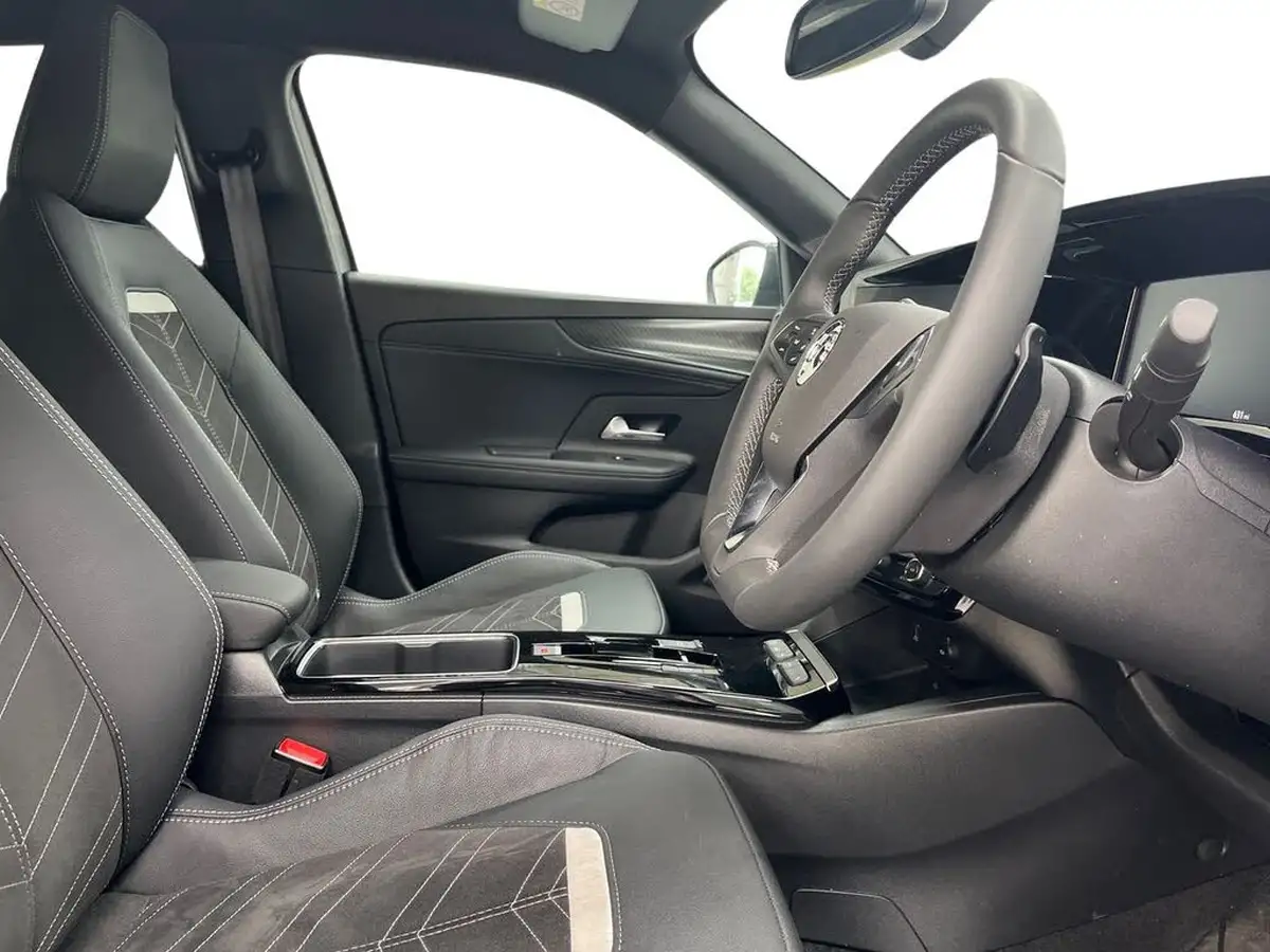 2023-vauxhall-mokka-12-ultimate-130ps-auto-big-4