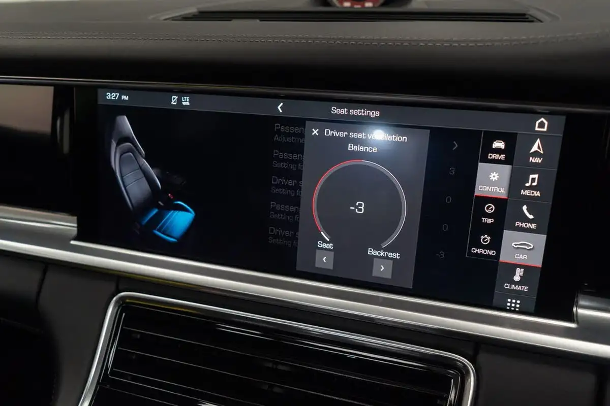 2017-porsche-panamera-29-v6-4-e-hybrid-executive-big-23