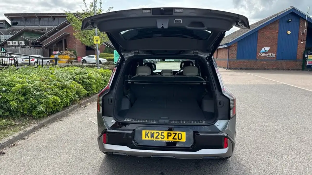 2025-kia-ev9-e-gt-line-s-7-big-7