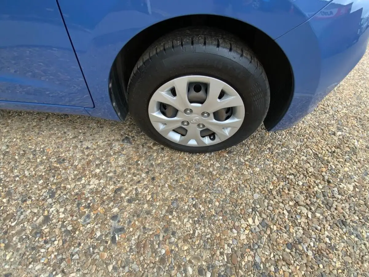 2016-hyundai-i10-12-se-auto-big-35