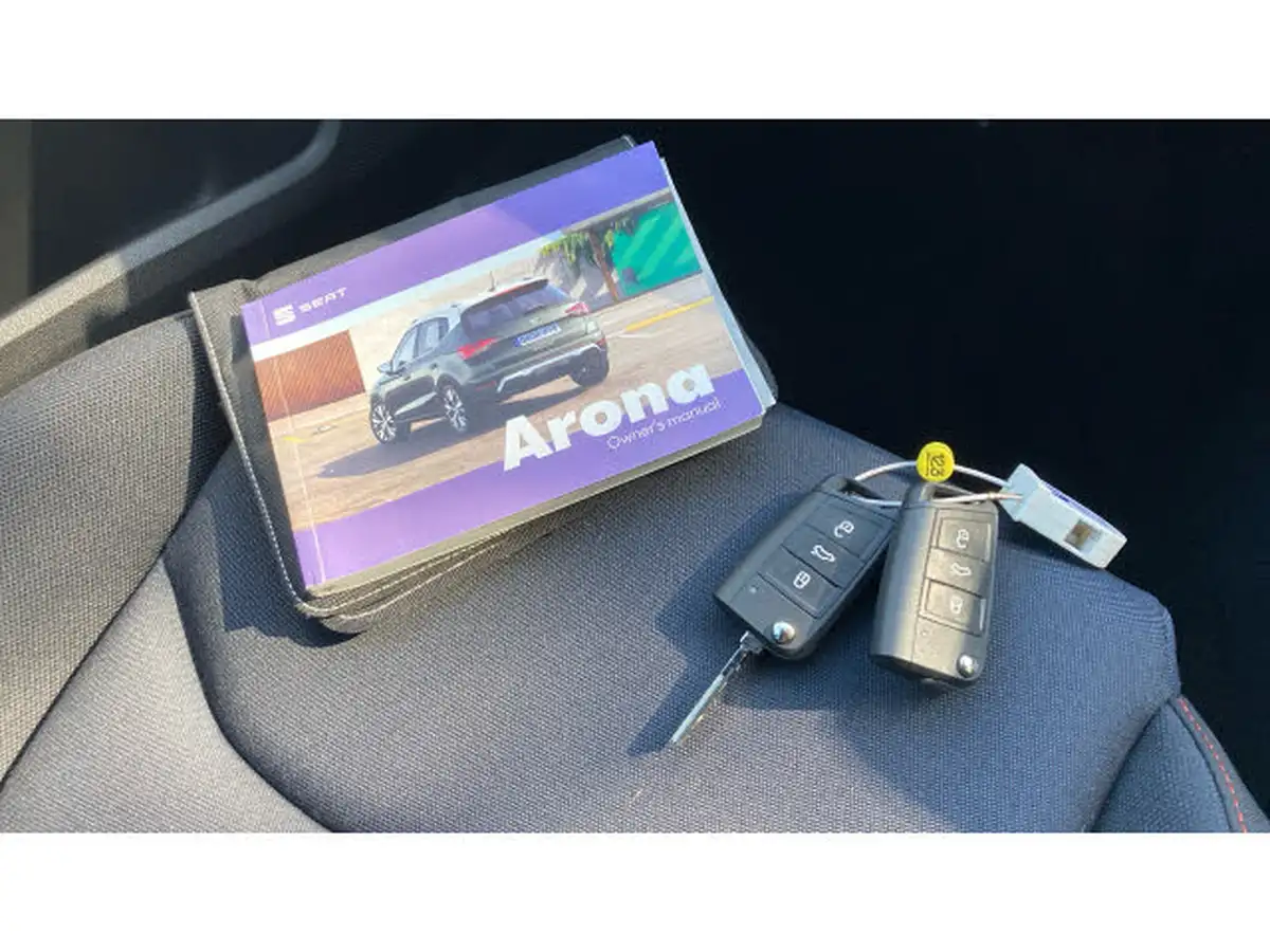 2022-seat-arona-10-tsi-fr-dsg-big-18