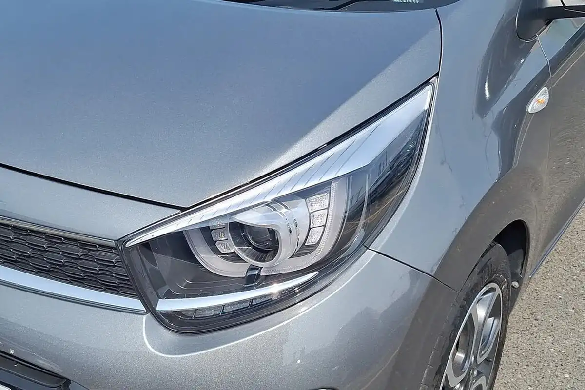 2022-kia-picanto-10-shadow-big-14