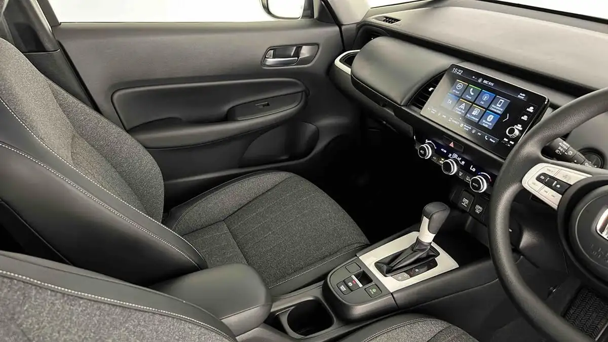 2022-honda-jazz-15-i-mmd-sr-109ps-big-32