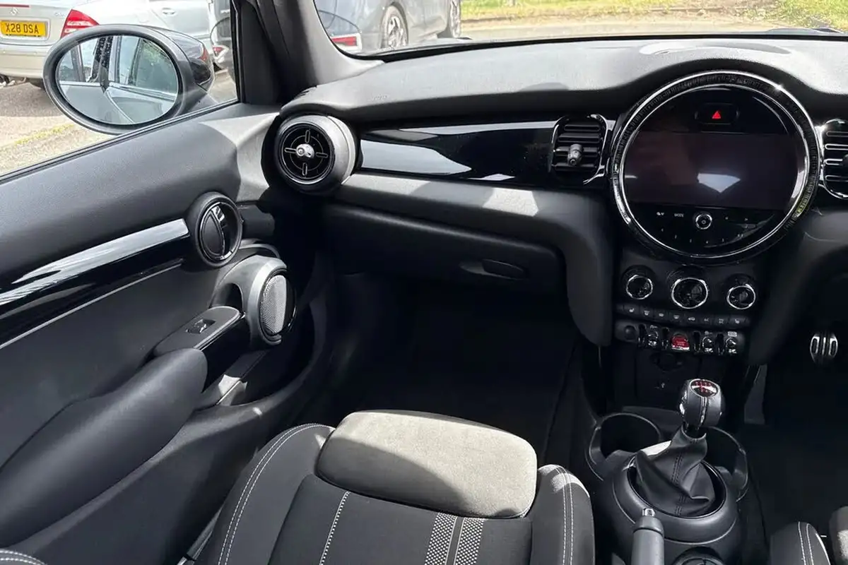 2022-mini-cooper-15-cooper-sport-hatchback-5d-big-19