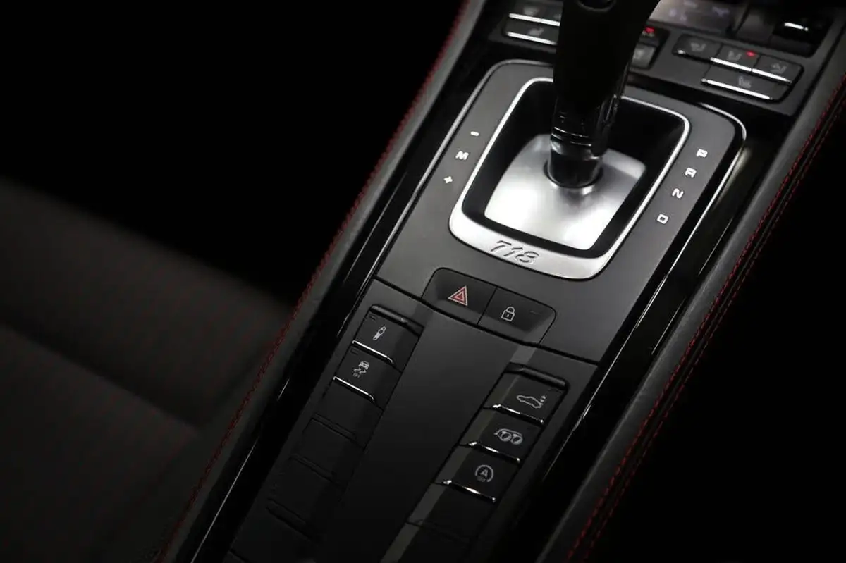 2019-porsche-cayman-718-20-cayman-t-pdk-big-43