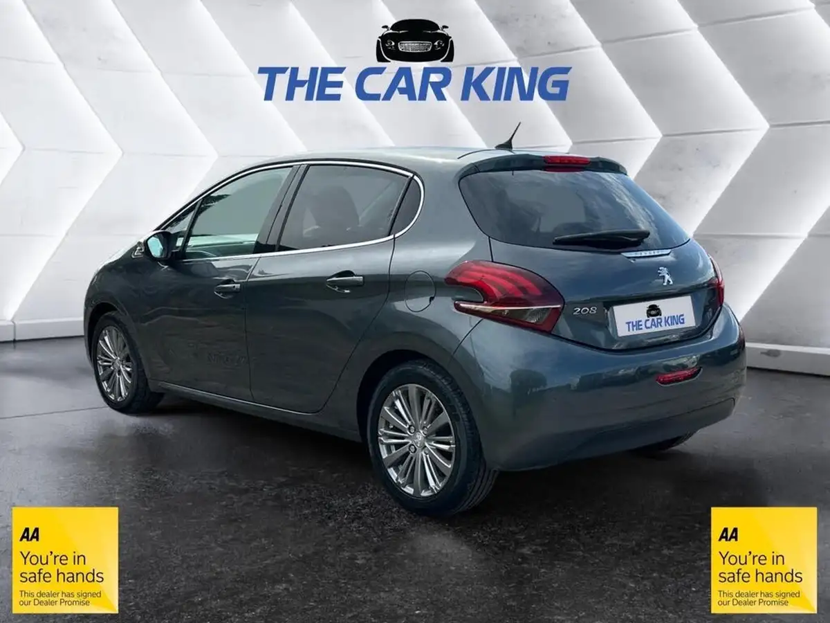 2015-peugeot-208-12-puretech-allure-82bhp-5d-big-3