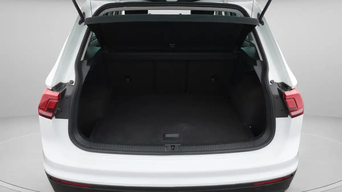 2018-volkswagen-tiguan-14-tsi-se-navigation-125ps-ss-big-17
