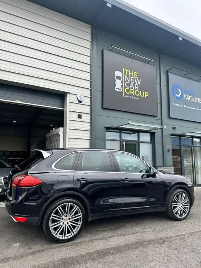 2014-porsche-cayenne-30td-platinum-edition-big-2