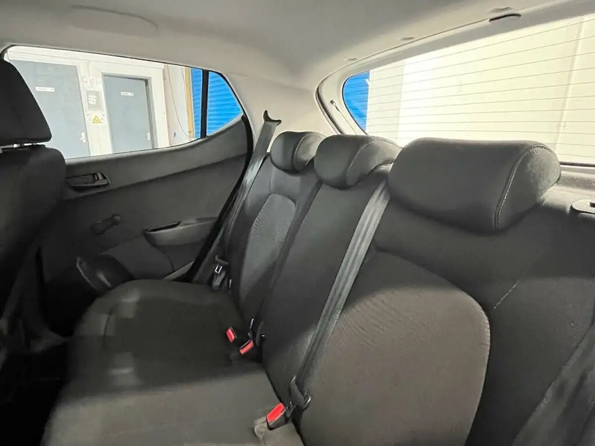 2018-hyundai-i10-10-s-big-18