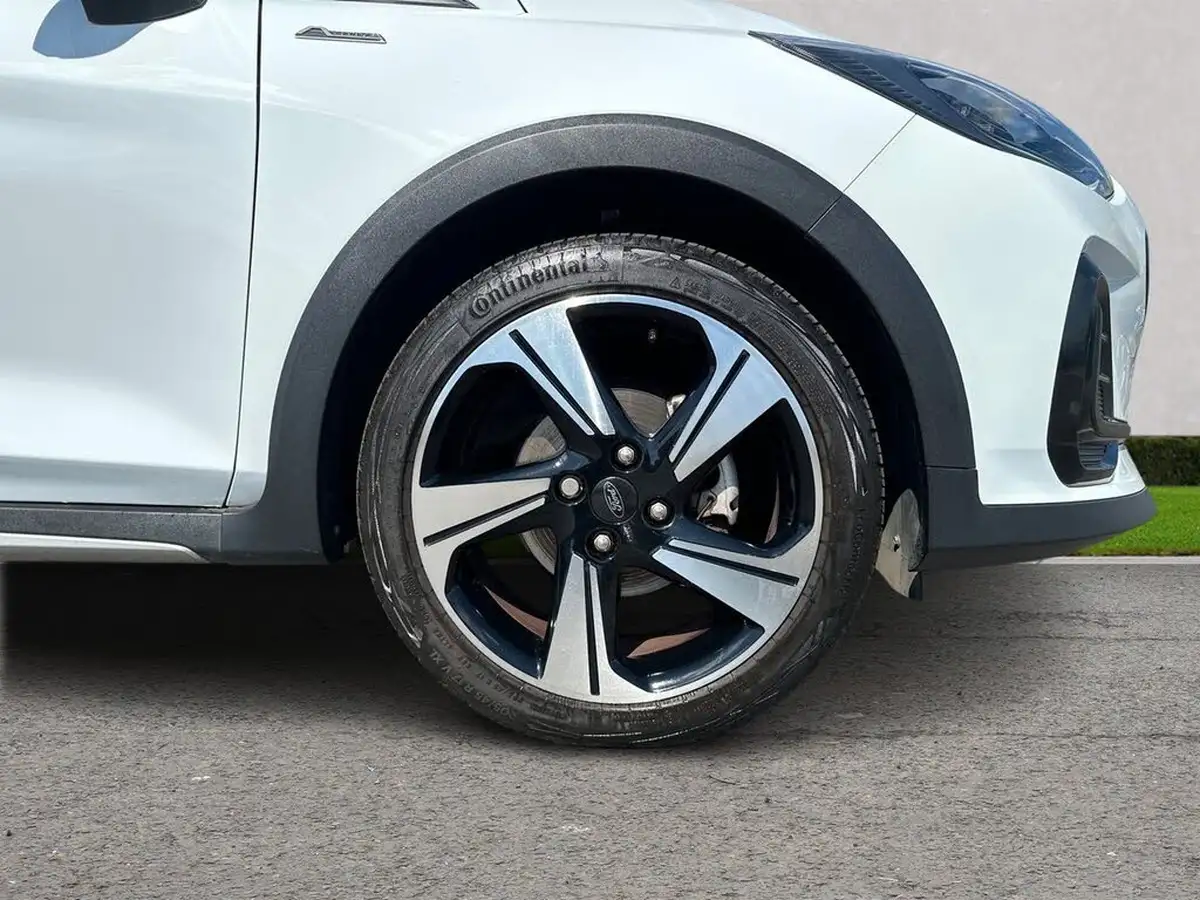 2022-ford-fiesta-10t-active-125ps-hybrid-mhev-big-8