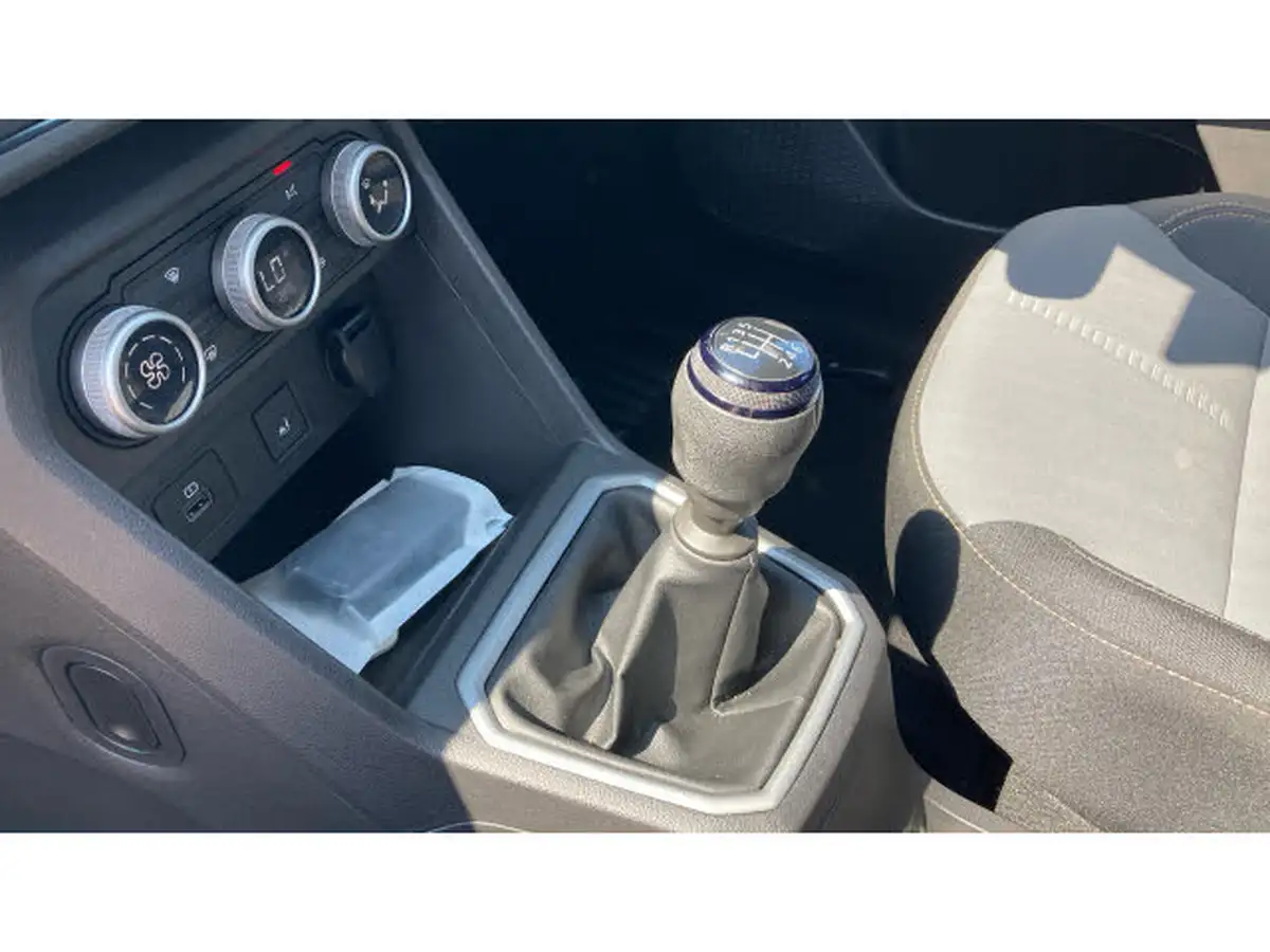 2024-dacia-sandero-stepway-10-tce-extreme-90bhp-big-12