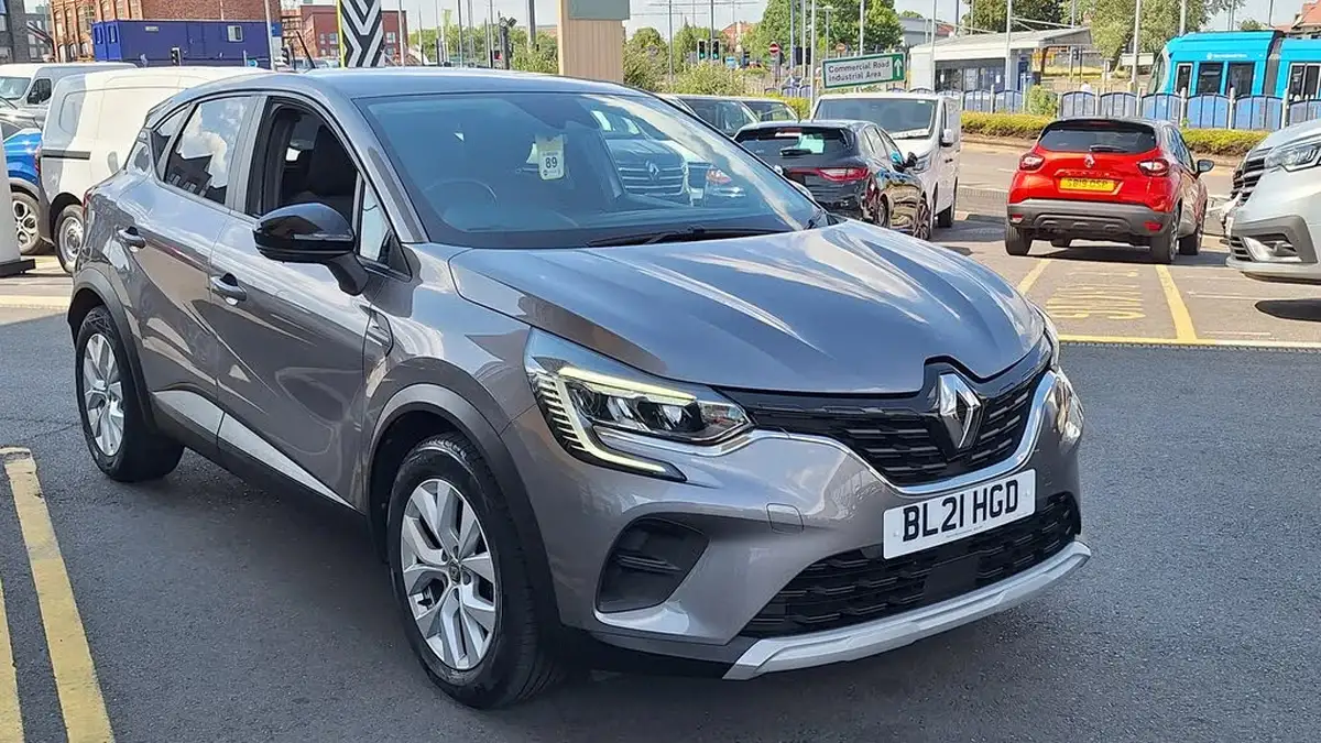 2021-renault-captur-13-tce-iconic-140ps-big-0