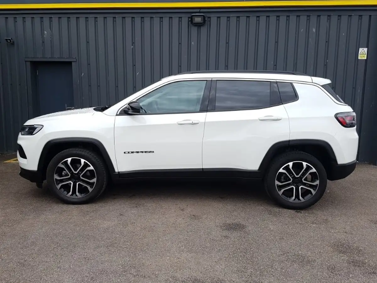 2023-jeep-compass-15-limited-big-3