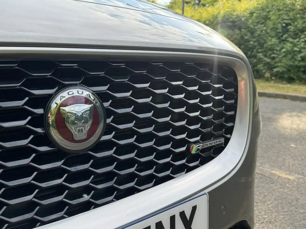 2021-jaguar-e-pace-20-i4d-r-dynamic-hse-240ps-big-28