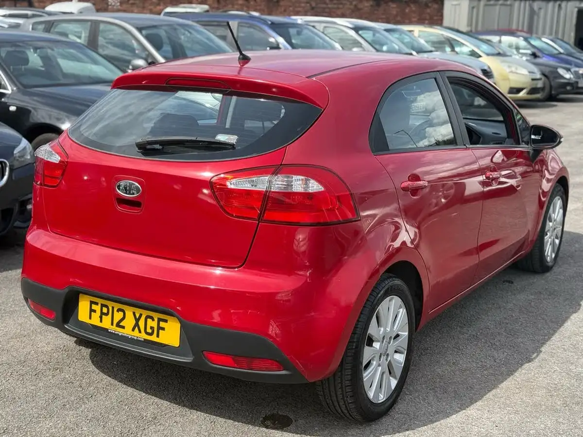 2012-kia-rio-11crdi-2-big-8