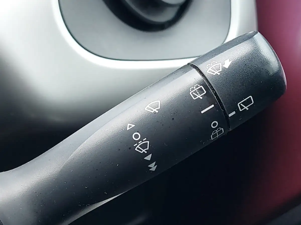 2018-peugeot-108-10-active-68bhp-hatchback-5d-big-16