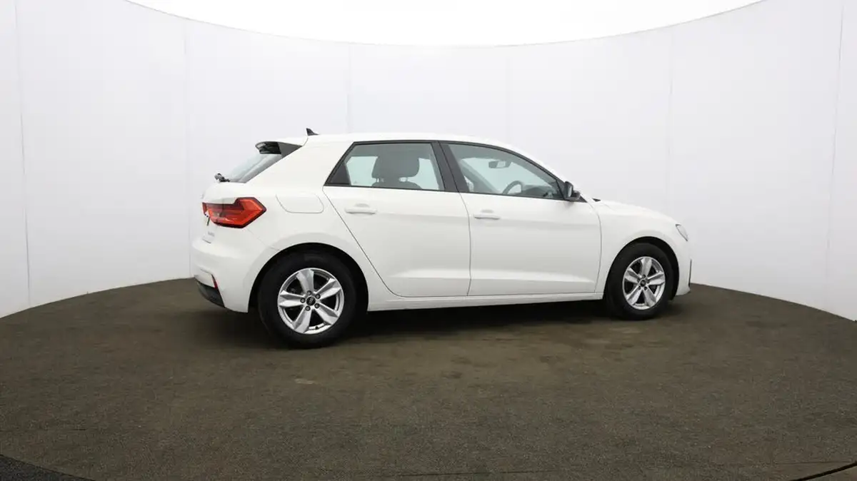 2021-audi-a1-10-30-tfsi-technik-110ps-big-49
