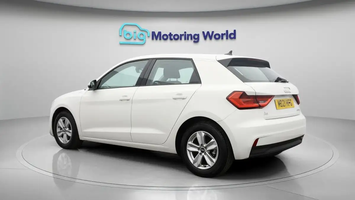 2021-audi-a1-10-30-tfsi-technik-110ps-big-5