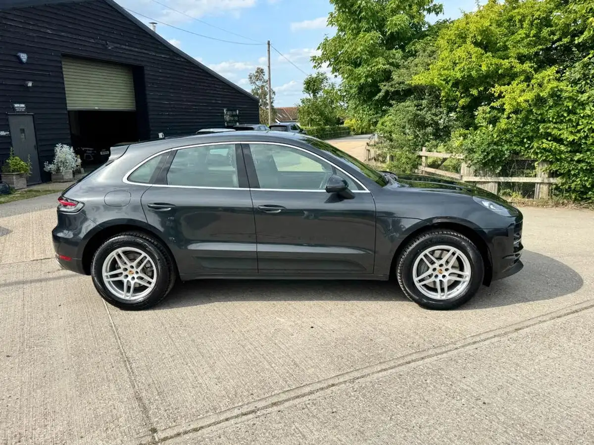 2019-porsche-macan-30-v6-s-big-19