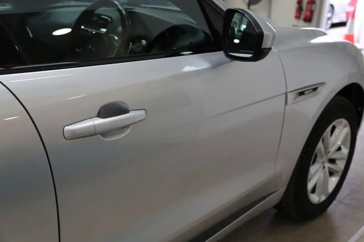 2018-jaguar-f-pace-20-i4d-r-sport-180ps-auto-big-28