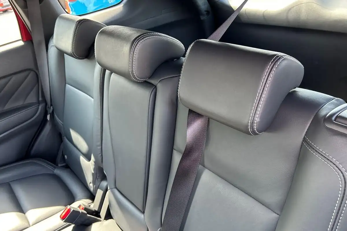 2019-mitsubishi-outlander-24-4h-phev-big-18