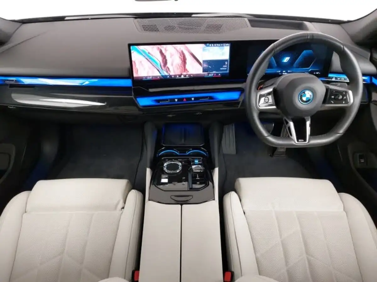 2024-bmw-5-series-e-i5-edrive40-m-sport-technology-plus-packcomfort-pack-saloon-4d-big-3