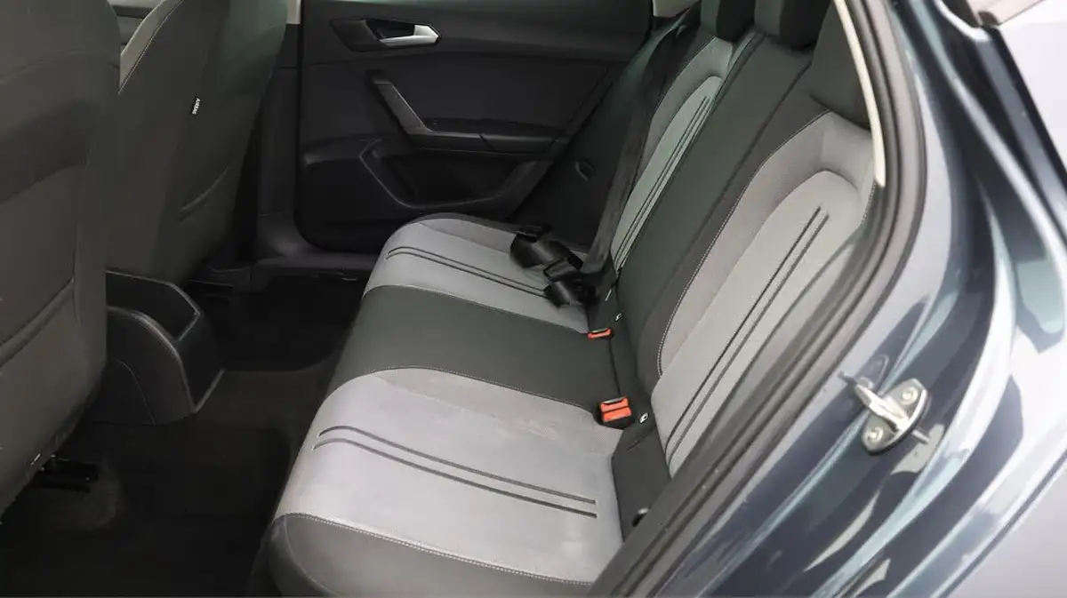 2021-seat-leon-15-tsi-evo-se-dynamic-hatchback-big-16