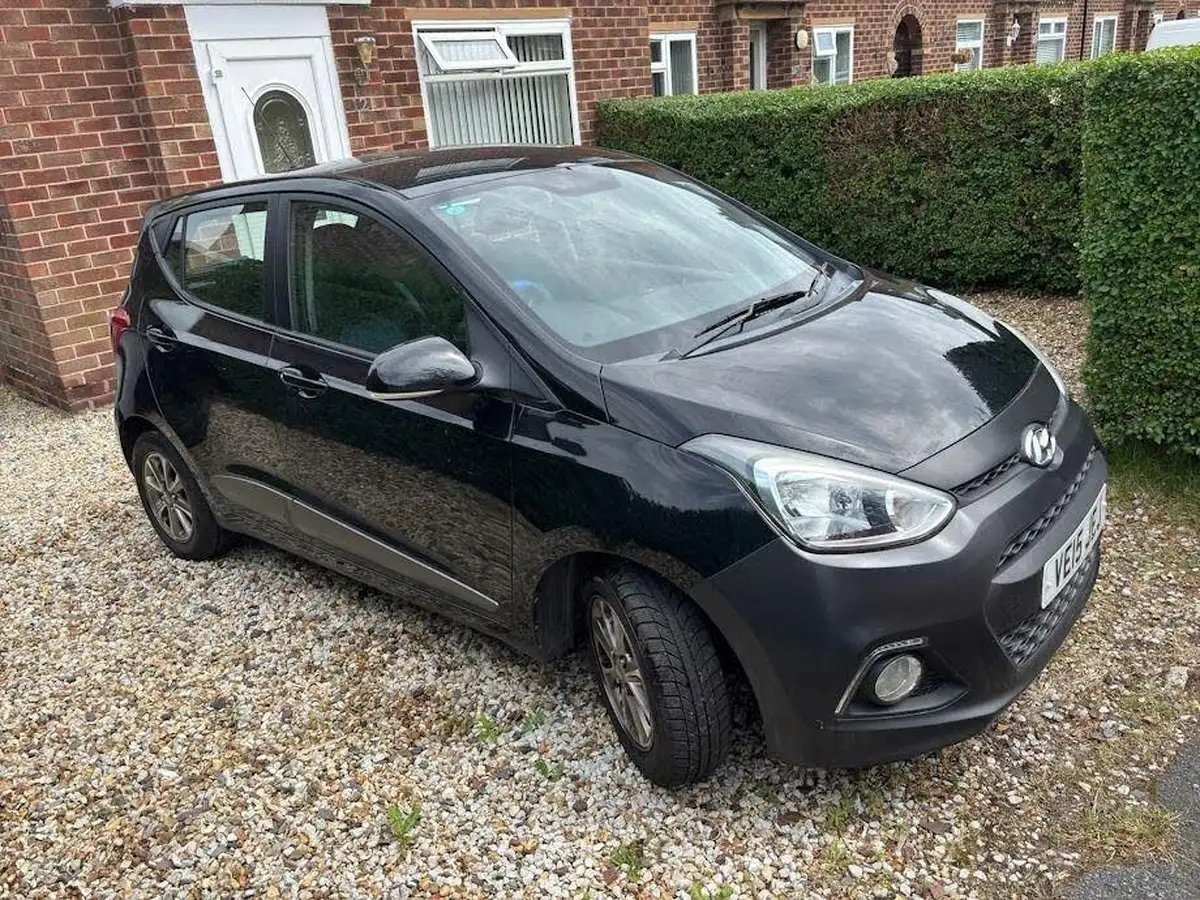 2015-hyundai-i10-12-premium-auto-big-0