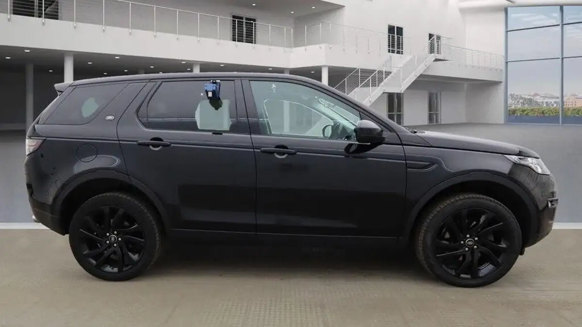 2018-land-rover-discovery-sport-20td4-hse-black-big-8