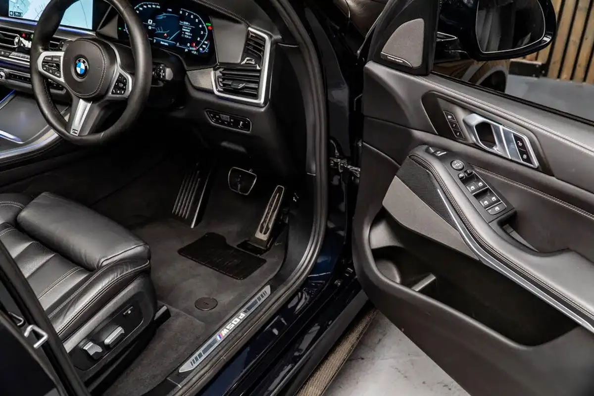 2020-bmw-x5-30td-m50d-big-28