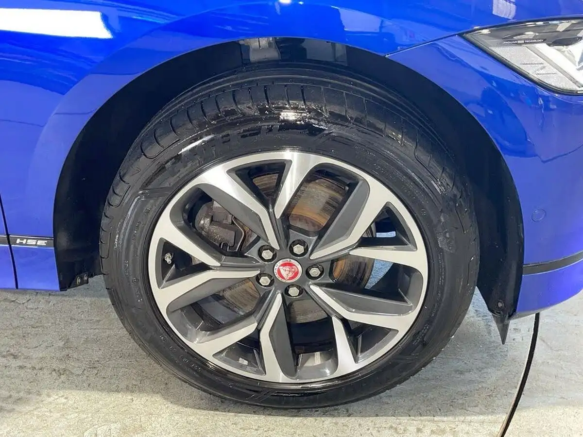 2021-jaguar-i-pace-ev400-hse-big-16