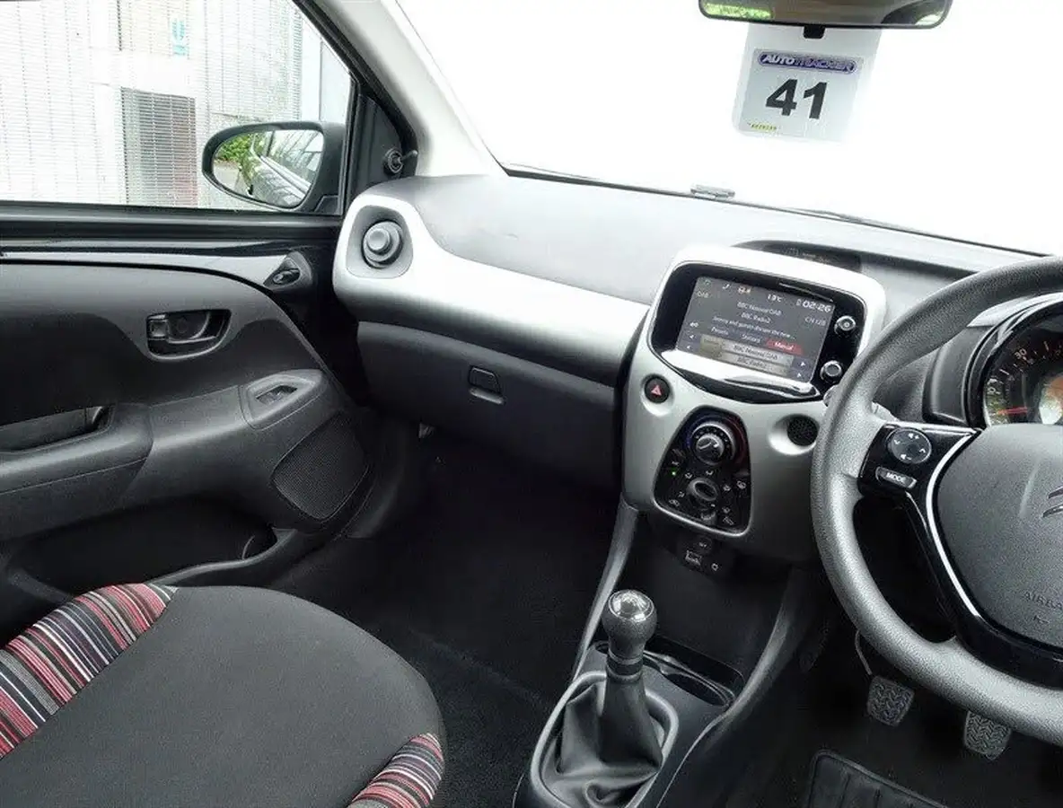 2016-citroen-c1-12-puretech-feel-82ps-5d-big-24