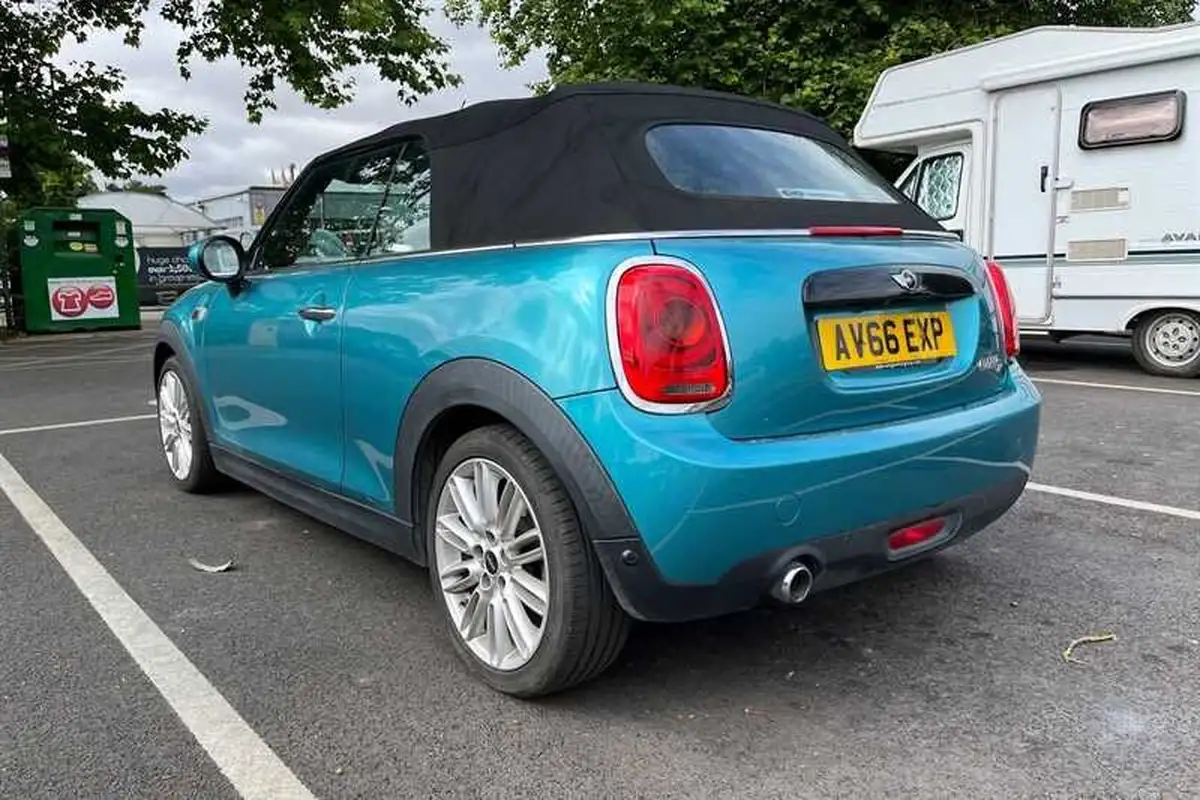 2016-mini-cooper-15td-cooper-d-ss-convertible-2d-big-3