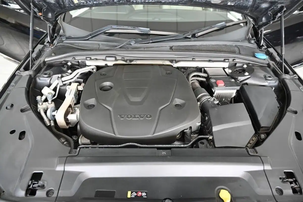 2018-volvo-s90-20td-d5-inscription-4x4-big-40