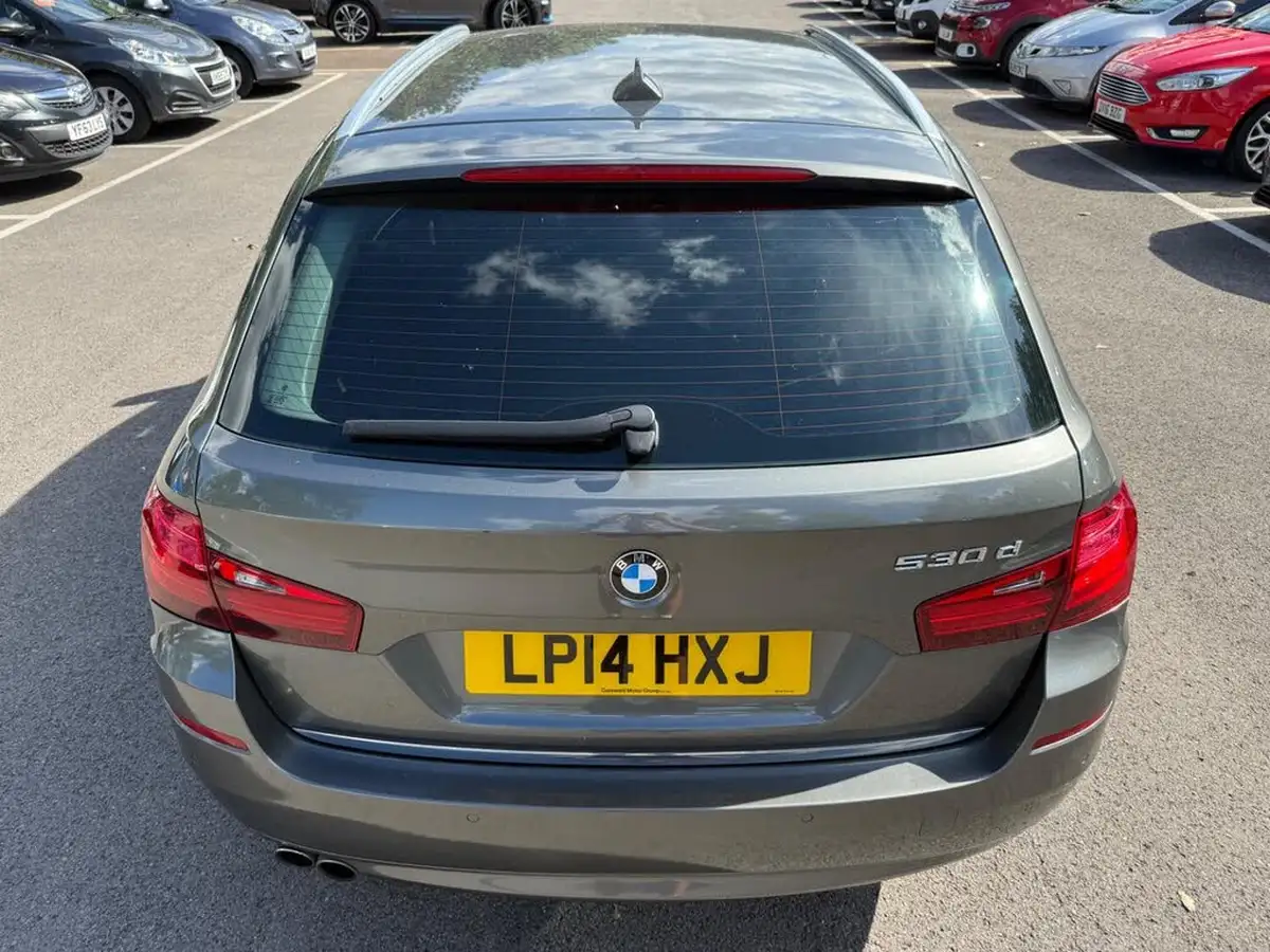 2014-bmw-5-series-30td-530d-luxury-touring-5d-big-19