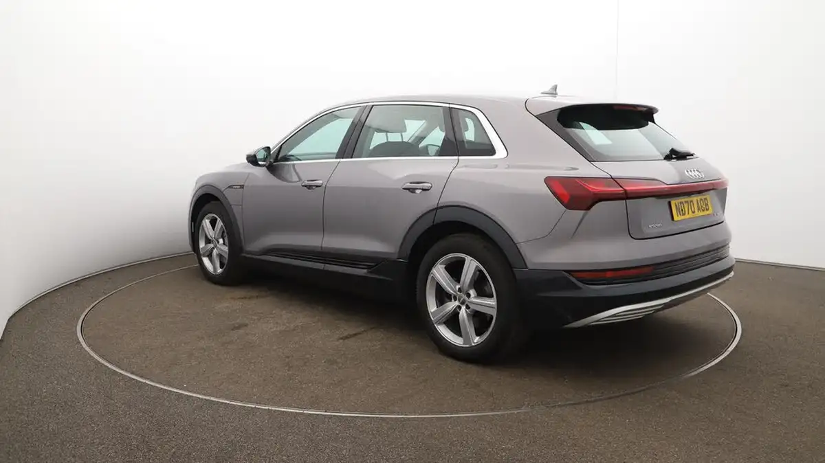 2020-audi-e-tron-50e-technik-big-64