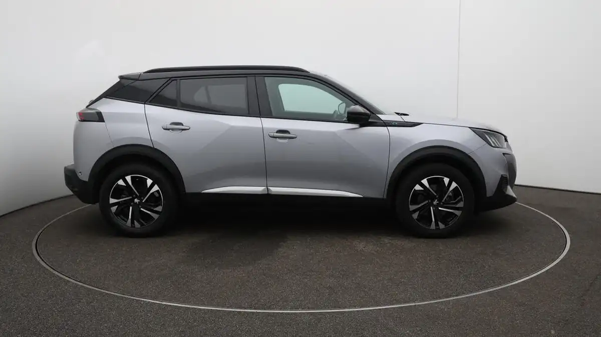2023-peugeot-2008-suv-e-gt-136bhp-50kwh-station-wagon-big-51