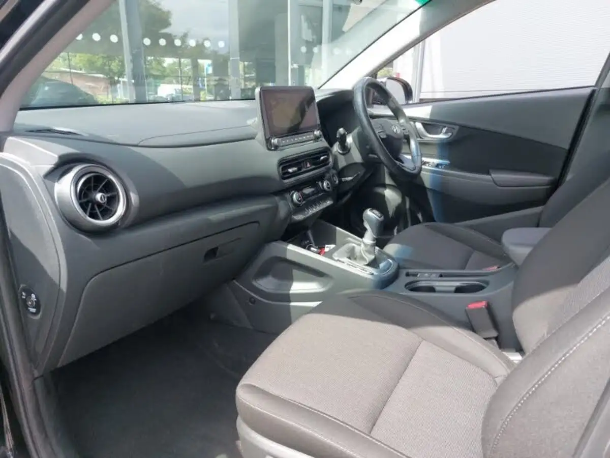 2022-hyundai-kona-10-t-gdi-premium-big-4