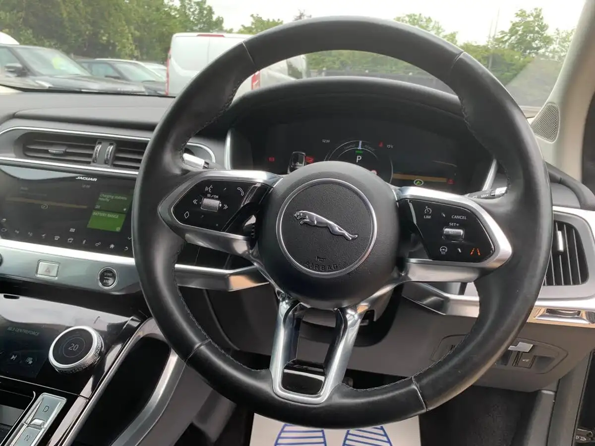 2019-jaguar-i-pace-ev400-s-big-32
